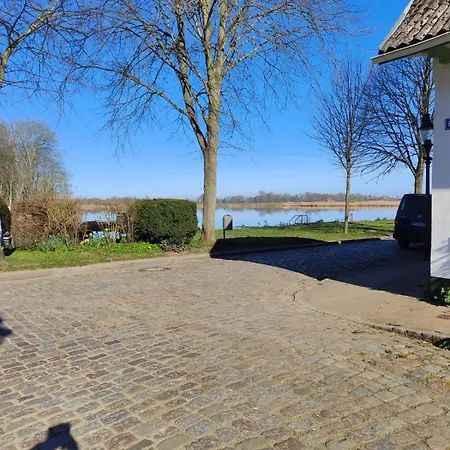 Ferienwohnung Hansen-Joens Friedrichstadt Exterior photo